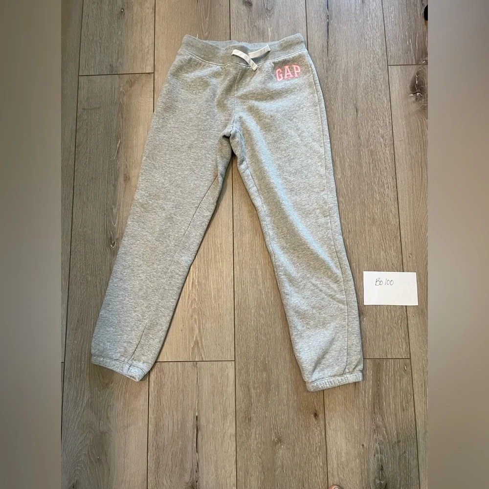 GAP Gray Kids Arch Logo Joggers sweatpants Girl Size 10‎